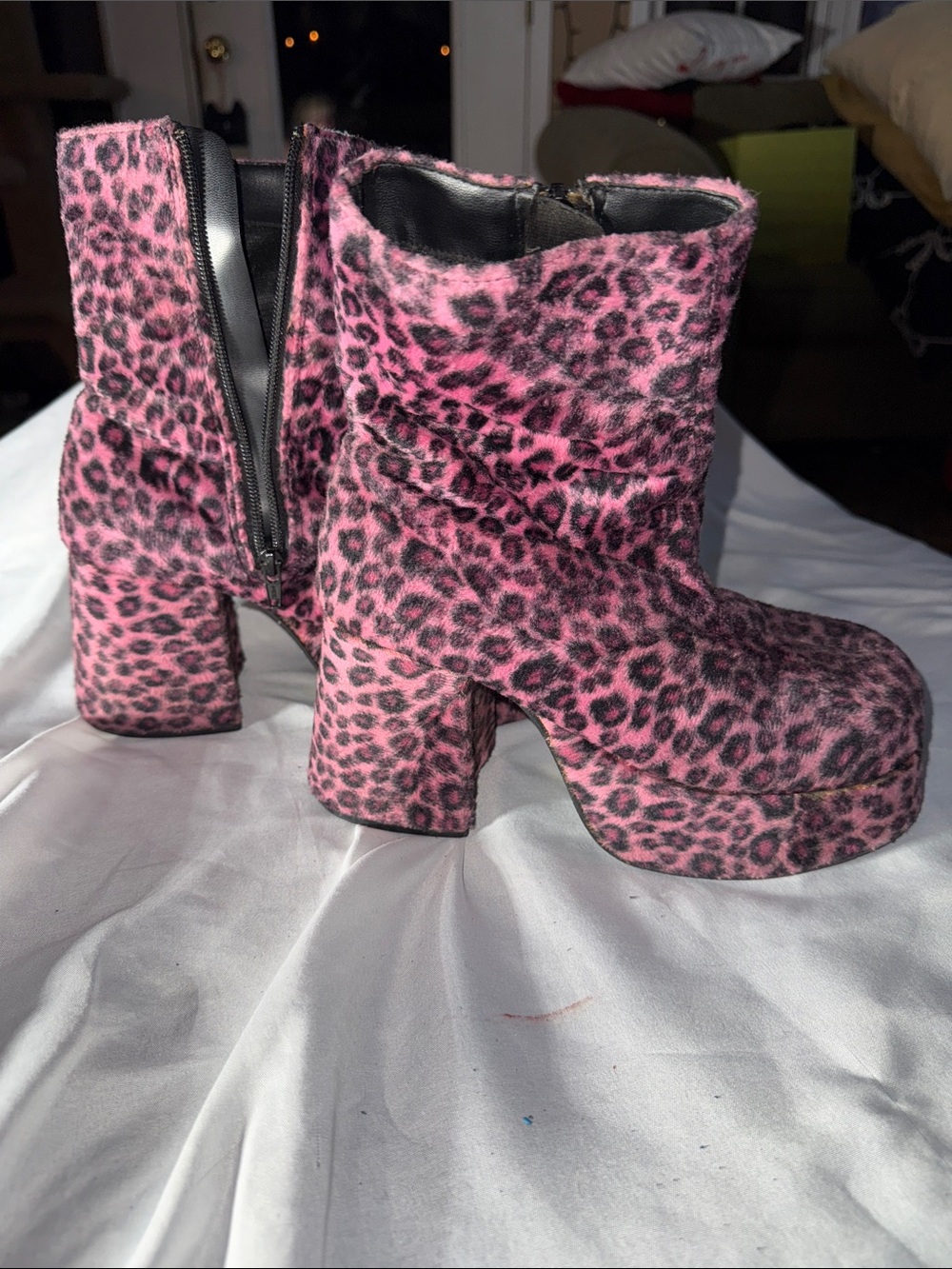 Women’s Vintage Pink Fur Leopard Platform Classified brand Ankle Boots- size 8 - Picture 4 of 5